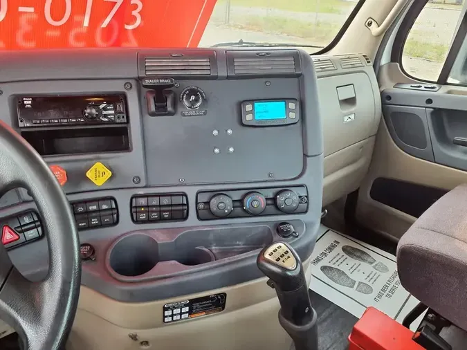 2020 FREIGHTLINER/MERCEDES CASCADIA 113