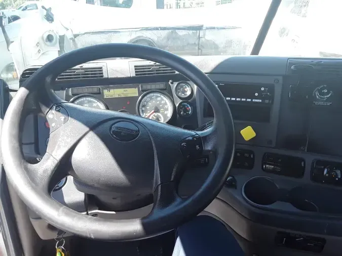 2017 FREIGHTLINER CASCADIA 113