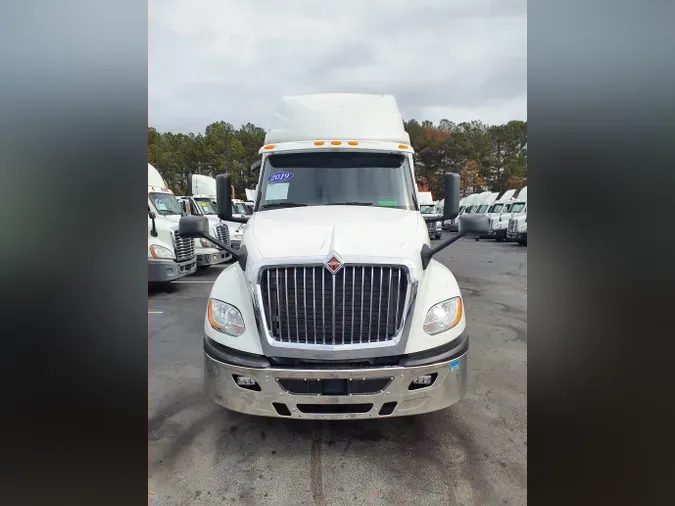 2019 NAVISTAR INTERNATIONAL LT625 SLPR CAB