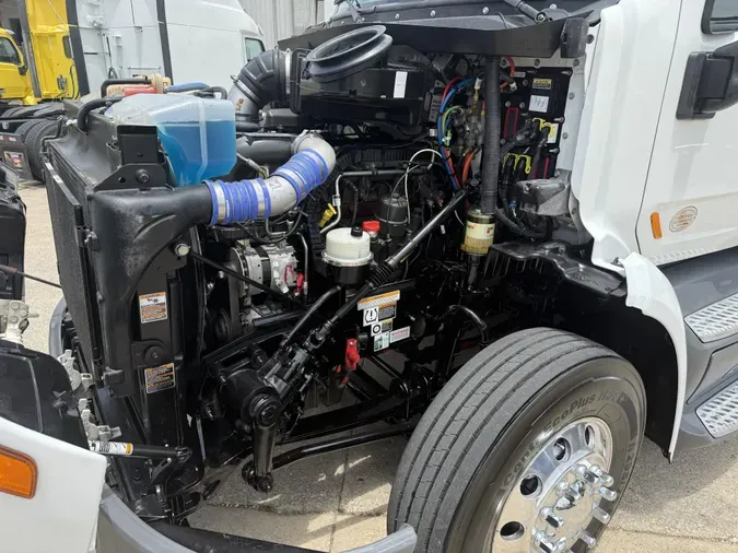 2021 Peterbilt 579