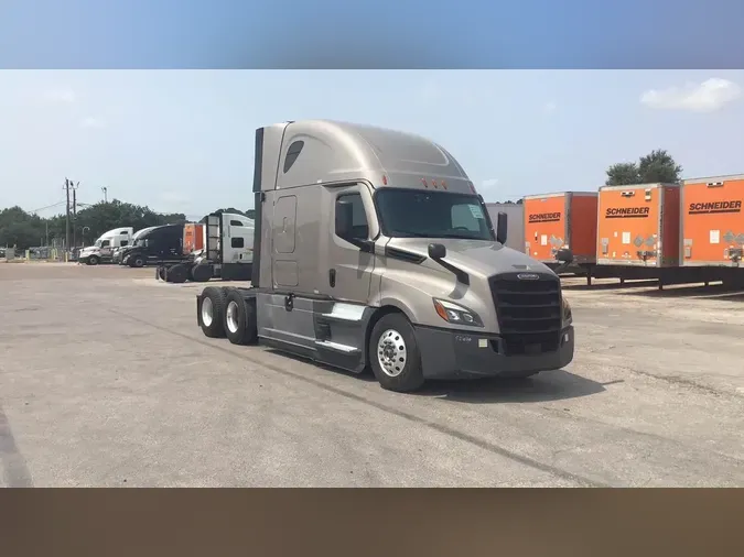 2022 Freightliner Cascadia 12669ecd3a08637ee08158ddcd4877560e1