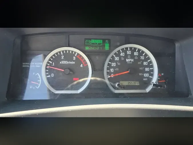 2018 ISUZU NRR