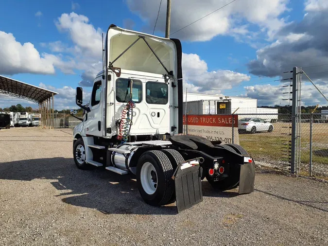 2019 FREIGHTLINER/MERCEDES NEW CASCADIA 126