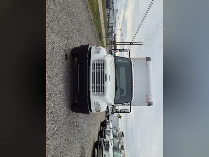 2018 FREIGHTLINER/MERCEDES M2 106