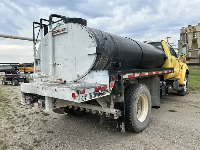 2011 FORD F750