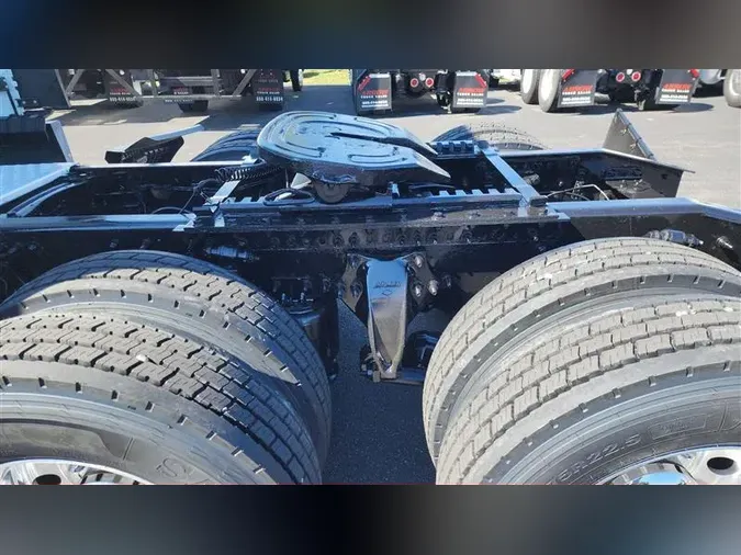 2020 FREIGHTLINER CASCADEVO1