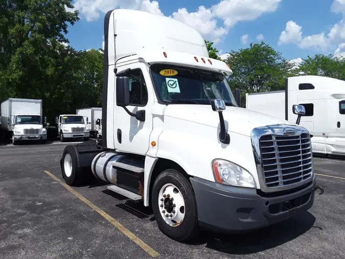 2018 FREIGHTLINER/MERCEDES CASCADIA 125