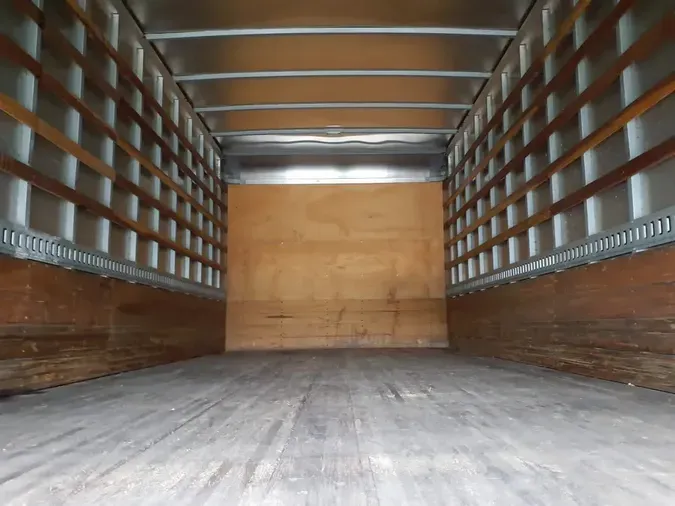 2017 FREIGHTLINER M2 106