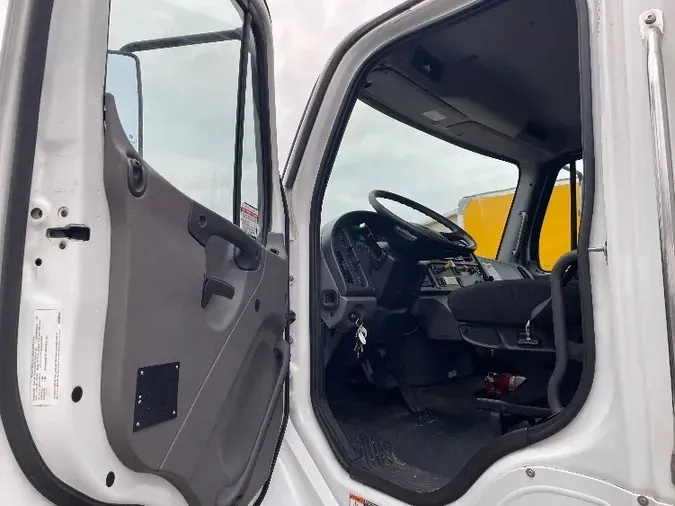 2020 Freightliner M2