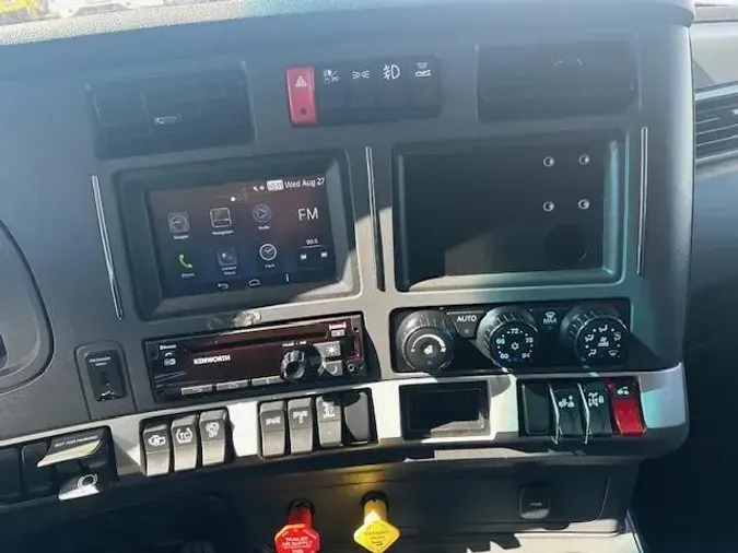 2023 Kenworth T680