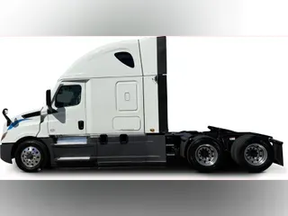2021 Freightliner Cascadia