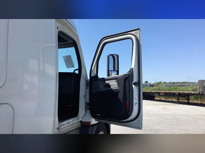 2020 Freightliner Cascadia