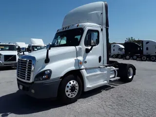 2016 Freightliner CASCADIA 125