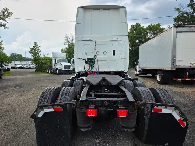 2020 NAVISTAR INTERNATIONAL LT625 SLPR CAB