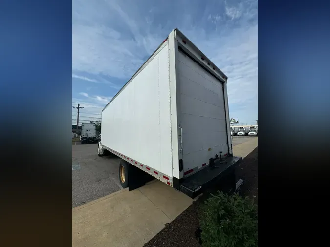 2019 FREIGHTLINER/MERCEDES M2 106