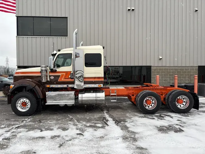 2026 International HX520 SLEEPER6a1191196daf789be08bc0a9a32ffcab