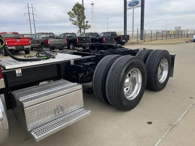 2022 Peterbilt 3896a12c11557d5991b2ef5e66aa94cb239