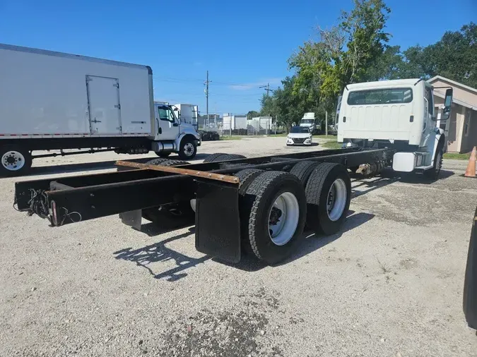 2020 FREIGHTLINER M2 106