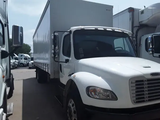 2015 FREIGHTLINER M2 106