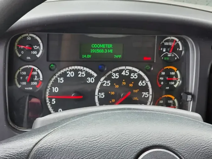 2019 FREIGHTLINER/MERCEDES M2 106
