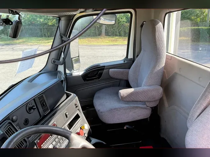 2021 INT LT625 6x4