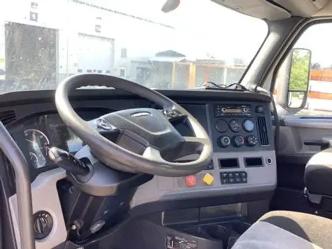 2019 Freightliner Cascadia