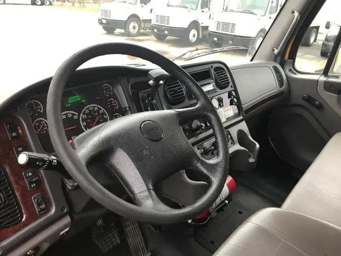 2018 Freightliner M2