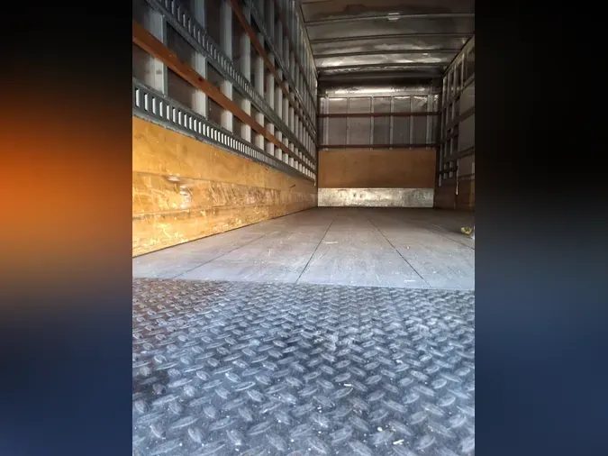 2021 NAVISTAR INTERNATIONAL MV607 (4X2)