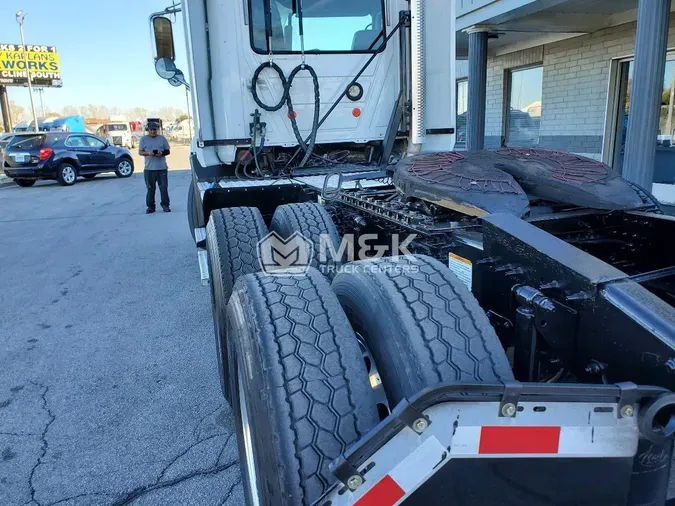 2018 MACK CXU613