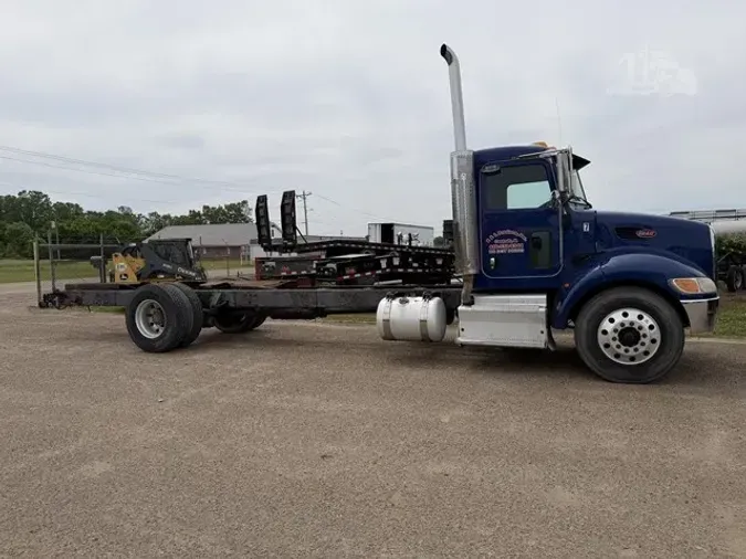 2013 PETERBILT 337