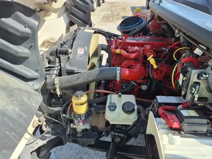 2019 FREIGHTLINER/MERCEDES M2 106