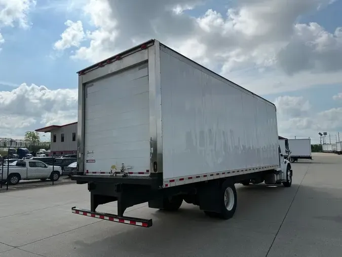 2018 Freightliner M2 106