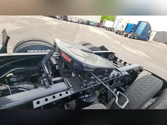 2020 INTERNATIONAL LT