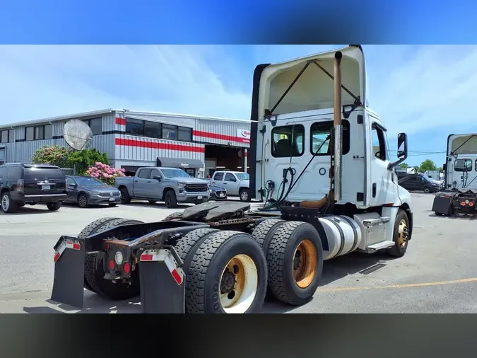 2021 FREIGHTLINER/MERCEDES NEW CASCADIA PX126646a254f8b370bec742148f437e0c474bc