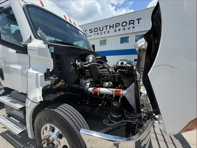 2022 Freightliner Cascadia 126