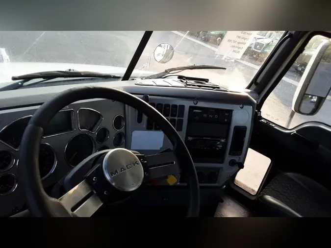 2018 Mack CXU (PINNACLE)6a28f0a95adea16deef30cb0a9d79dec