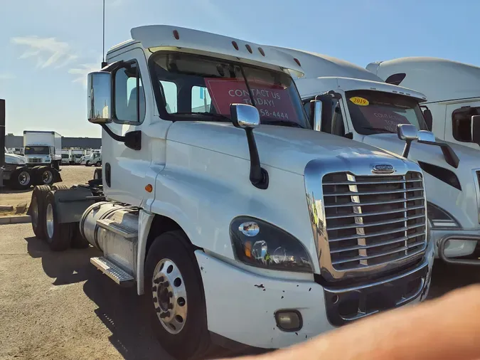 2018 FREIGHTLINER/MERCEDES CASCADIA 125