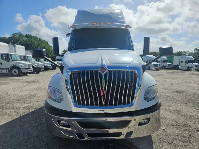 2020 NAVISTAR INTERNATIONAL LT625 SLPR CAB