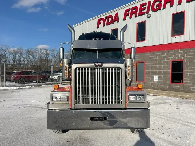 2018 Western Star 4900 EX Sleeper