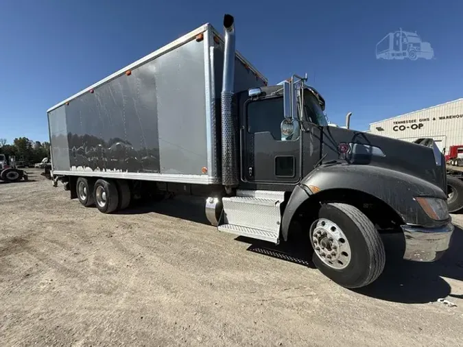2012 KENWORTH T370