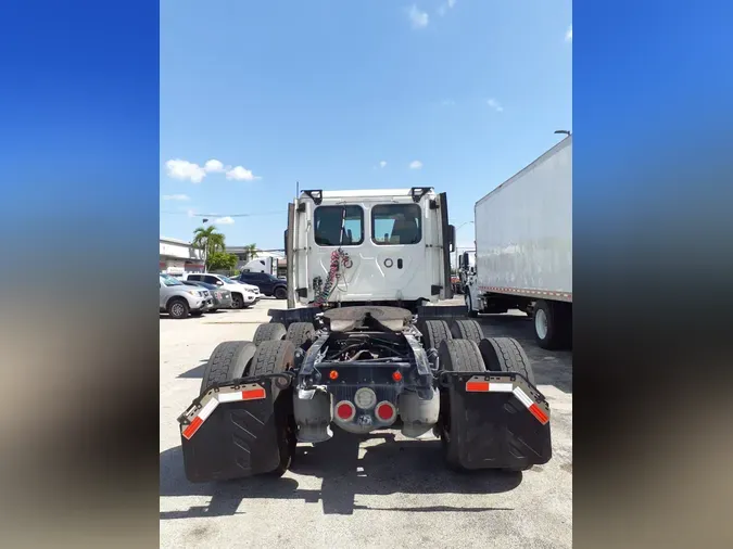 2020 FREIGHTLINER CASCADIA 125