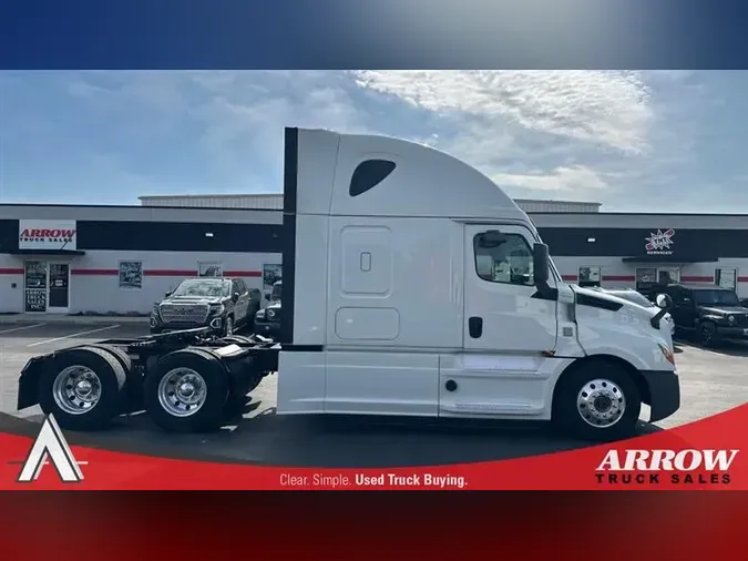 2020 FREIGHTLINER CA126