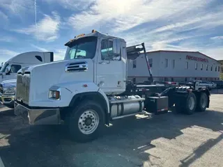 2021 Western Star 4900 SF