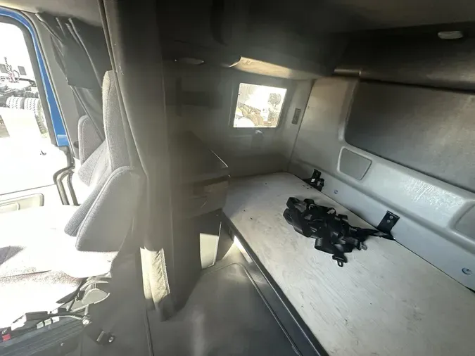 2022 International LT625