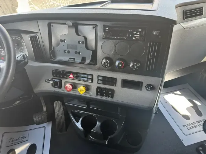 2021 FREIGHTLINER Cascadia 126