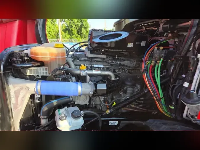 2021 FREIGHTLINER CA126