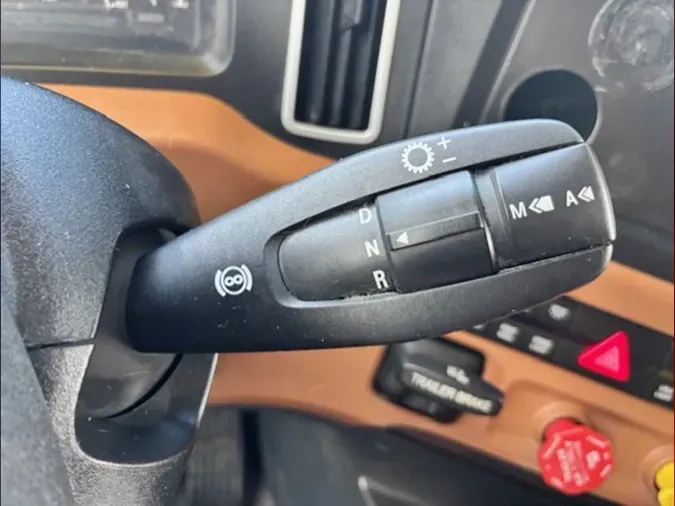 2022 Freightliner PT126SLP