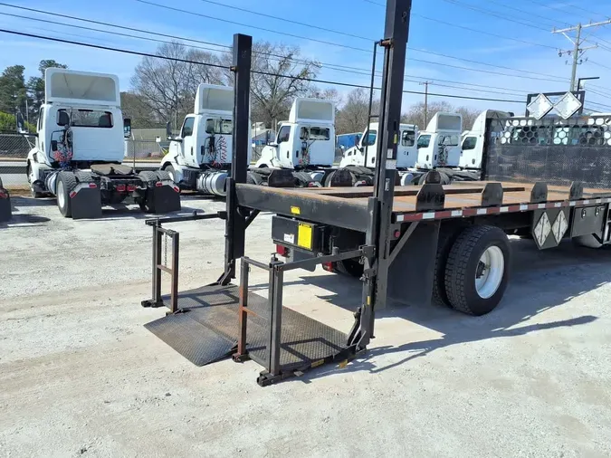 2019 FREIGHTLINER/MERCEDES M2 106