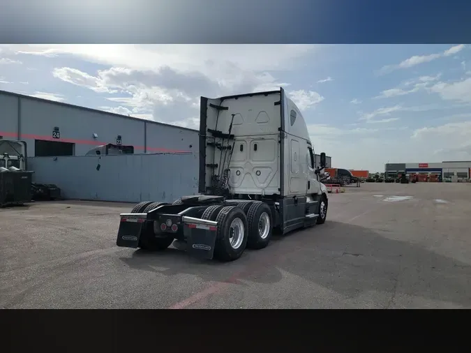 2024 Freightliner Cascadia 1266a42d5beaa0c01df4e05489412662c57
