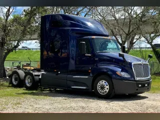 2022 INT LT625 6x4